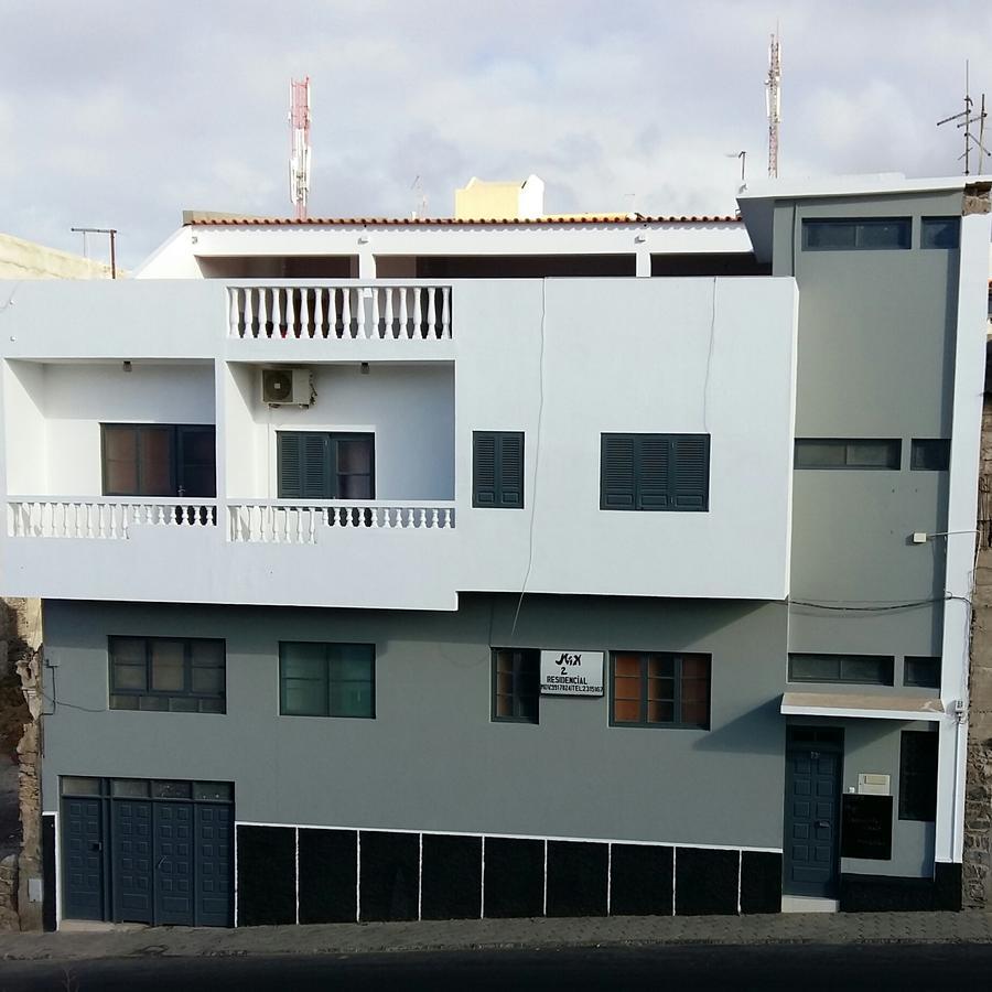 Mix 2 Hostel Mindelo Exterior photo